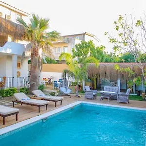 Londıa Otel Alaçatı